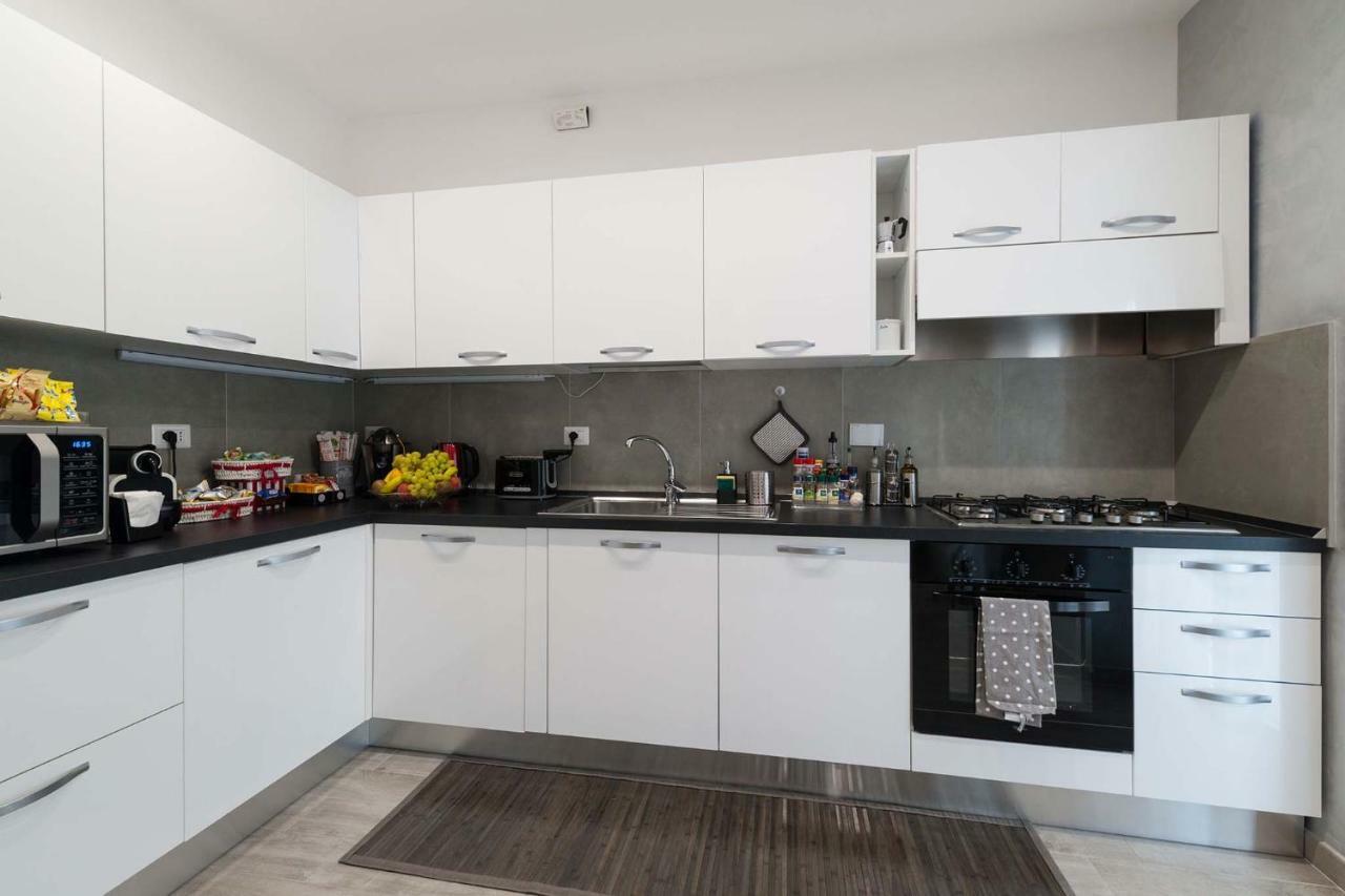 M&M House Apartment Rome Exterior photo